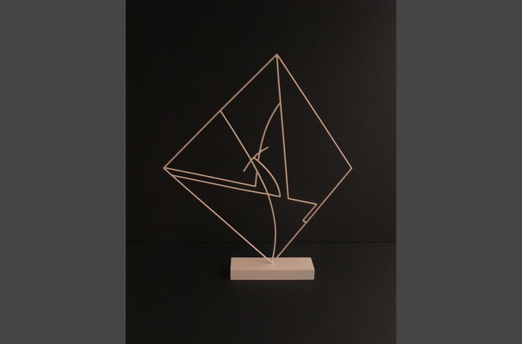 Llineas en el espacio   escultura    metal  27 x 31 x 4 cm (2)