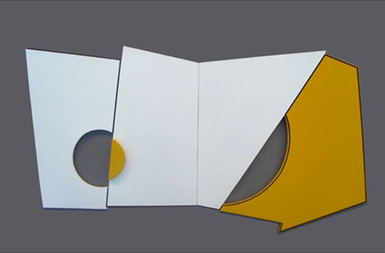 Dialogo en amarillo   relieve   MDF   60 x 35 cm